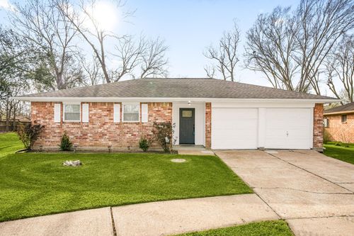 5147 Castlecreek Lane, Houston, TX, 77053 | Card Image