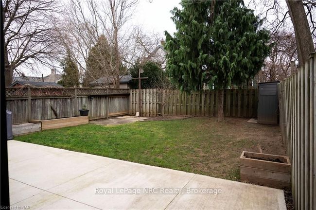 148 York St, House other with 2 bedrooms, 2 bathrooms and 2 parking in Saint Catharines ON | Image 25