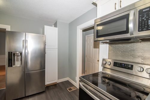 10 Auburn Rd, Londonderry, NH, 03053-2247 | Card Image