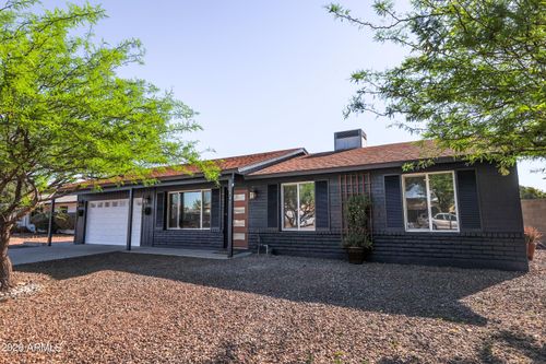 1940 W Kimberly Way, Phoenix, AZ, 85027-5214 | Card Image