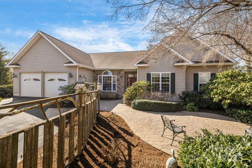 585 Rickel Dr, Hendersonville, NC, 28739-2426 | Card Image
