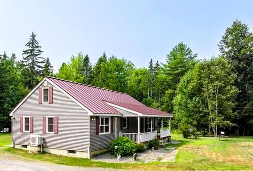 8 Hammond Lane, Searsport, ME, 04974 | Card Image