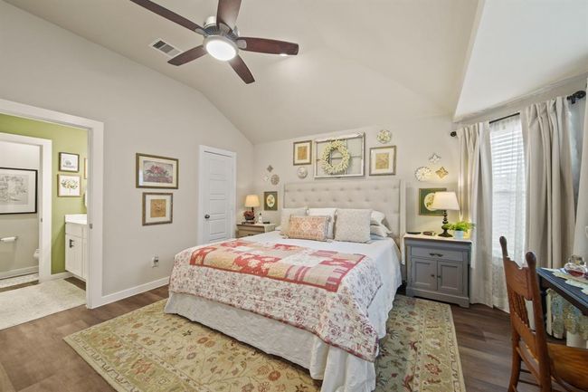 1174 Filly Creek Dr, House other with 3 bedrooms, 2 bathrooms and 2 parking in Alvin TX | Image 12