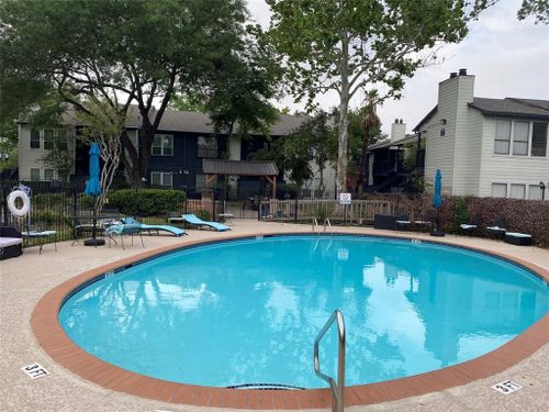 405-9009 Richmond Ave, Houston, TX, 77063-4929 | Card Image