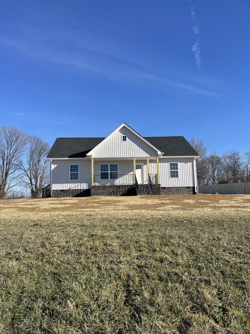 586 Pleasant Hill Rd, Lafayette, TN, 37083-3113 | Card Image