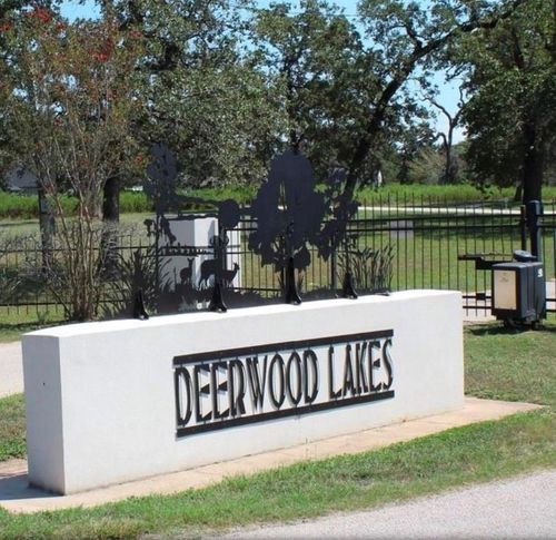 17922 Deerwood Dr, Hempstead, TX, 77445 | Card Image