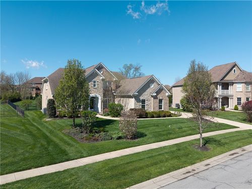 7267 Clawson Ct, West Chester, OH, 45069-8214 | Card Image