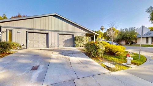 2 Topam Ct, Sacramento, CA, 95833-2609 | Card Image