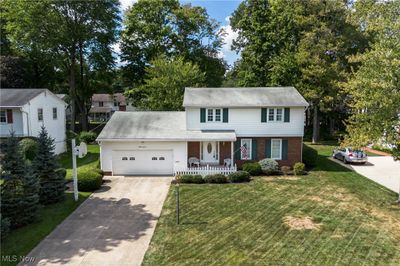 8062 Deerpath Drive, House other with 3 bedrooms, 3 bathrooms and null parking in Boardman OH | Image 1