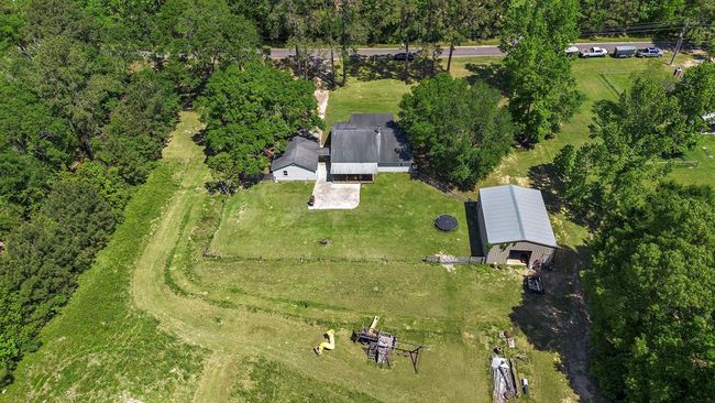 424 Hankamer Loop, House other with 3 bedrooms, 3 bathrooms and 2 parking in Hankamer TX | Image 47