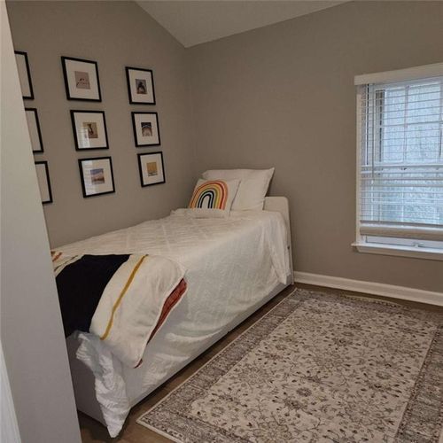 1301 Cambridge Ave, East Point, GA, 30344-5229 | Card Image