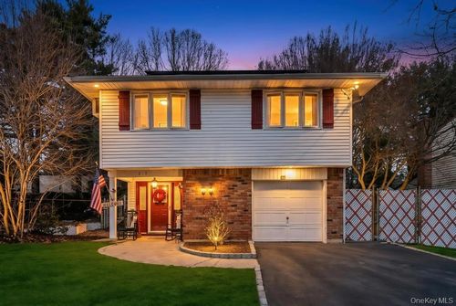 219 Bellerose Ave, East Northport, NY, 11731-1622 | Card Image