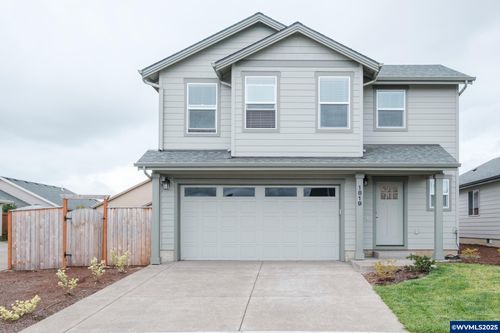 1819 Se Blueberry St, Dallas, OR, 97338-3511 | Card Image