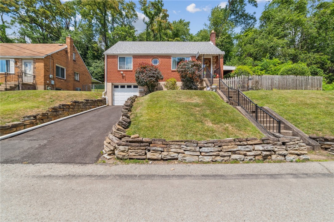 Vantine St, Pittsburgh, PA 15235