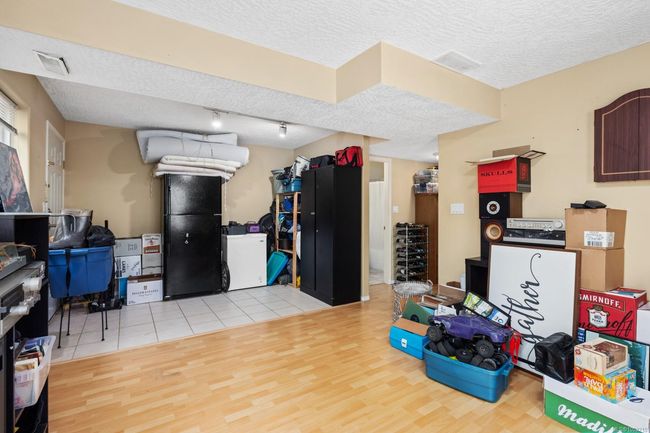 ABOVE GROUND LOWER LEVEL FAMILY ROOM (POSSIBILITY TO CONVERT TO IN-LAW SUITE) | Image 24