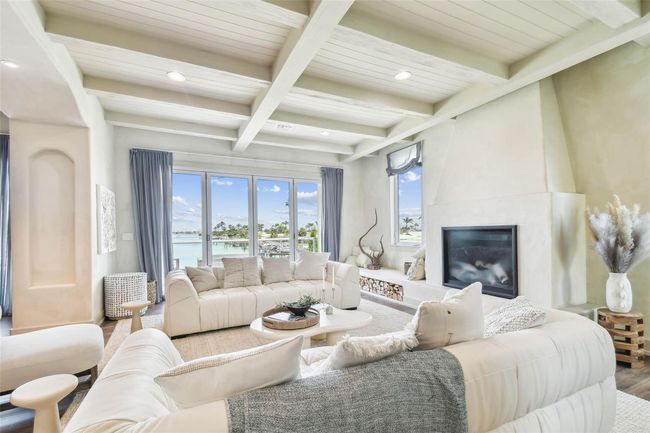 344 Capri Blvd, Townhouse with 5 bedrooms, 5 bathrooms and null parking in TREASURE ISLAND FL | Image 5