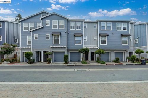 668 Grand Ter, Hayward, CA, 94541-6530 | Card Image