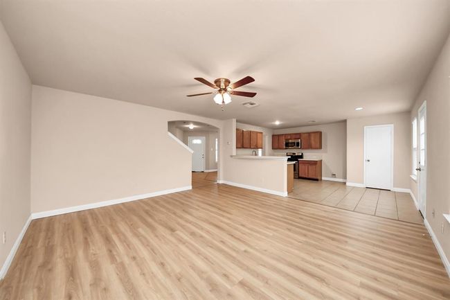 Another view of the living area | Image 7