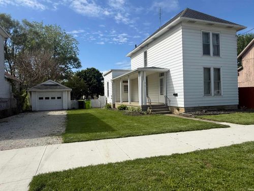 617 E Franklin St, Huntington, IN, 46750-2833 | Card Image