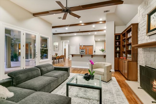 9001 Thickwoods, House other with 4 bedrooms, 5 bathrooms and 2 parking in Austin TX | Image 10