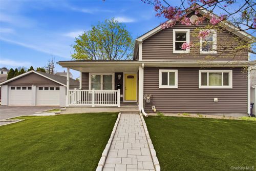 27 N Mesier Ave, Wappingers Falls, NY, 12590-1617 | Card Image