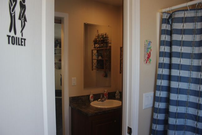 392 E Lake Ave, House other with 4 bedrooms, 2 bathrooms and null parking in Eagle Nest NM | Image 9