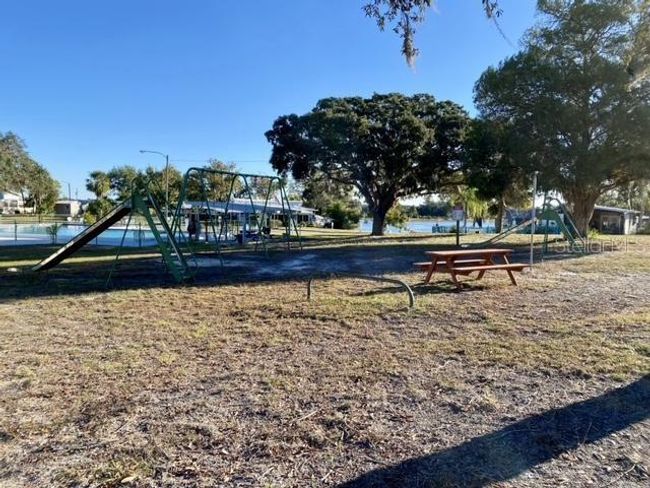 9486 Gray Fox Dr, House other with 2 bedrooms, 2 bathrooms and null parking in WEEKI WACHEE FL | Image 38