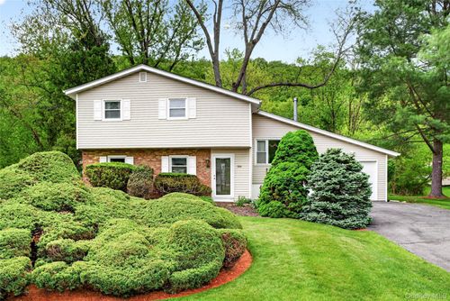 364 Lake Shore Dr, Monroe, NY, 10950-1918 | Card Image
