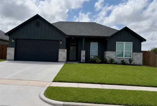 3401 Travis Ct, Corpus Christi, TX, 78414-2933 | Card Image