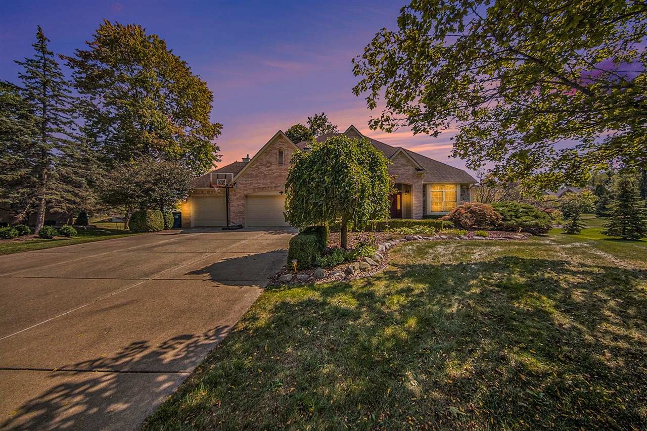 Greenfield Ct, Ann Arbor, MI 48108