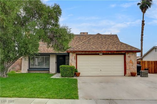 7056 Hillcroft Way, Las Vegas, NV, 89147-4748 | Card Image