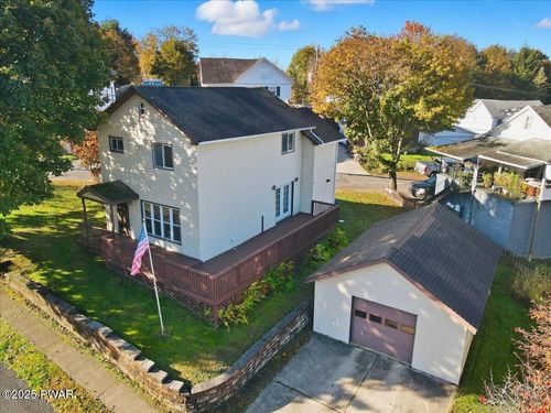 93 Wayne St, Carbondale, PA, 18407-2567 | Card Image