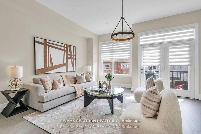 178 Golden Trail, House attached with 5 bedrooms, 4 bathrooms and 1 parking in Vaughan ON | Image 13