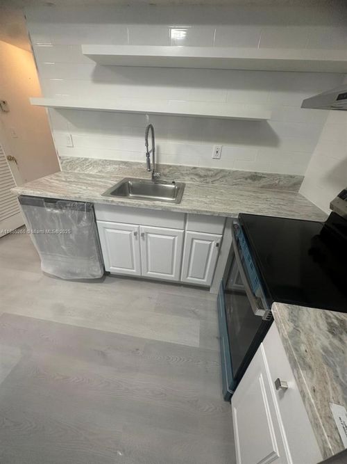 apt-15-1120 102nd St, BAY HARBOR ISLANDS, FL, 33154-3722 | Card Image