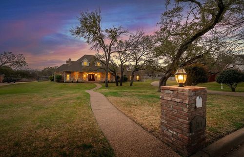 3111 Rockbridge Rd, McGregor, TX, 76657-3454 | Card Image