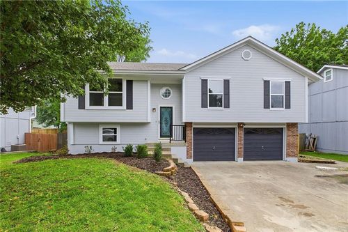 1130 Sw Eastman Court, Blue Springs, MO, 64015 | Card Image