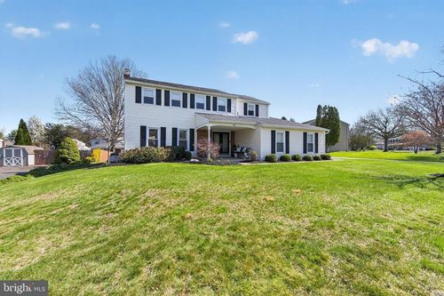60 Dogwood Dr, Phoenixville, PA, 19460-2767 | Card Image