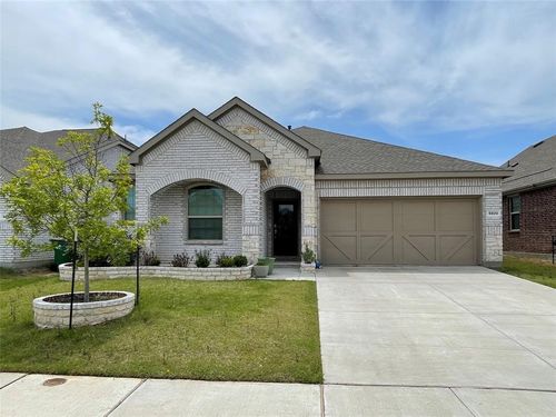 5820 Pensby Dr, Aubrey, TX, 76227-2889 | Card Image