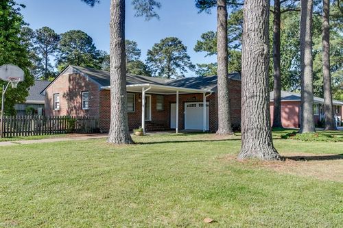 101 Lamper Rd, Portsmouth, VA, 23701-1115 | Card Image
