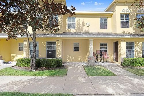 37669 Aaralyn Rd, ZEPHYRHILLS, FL, 33542-3215 | Card Image