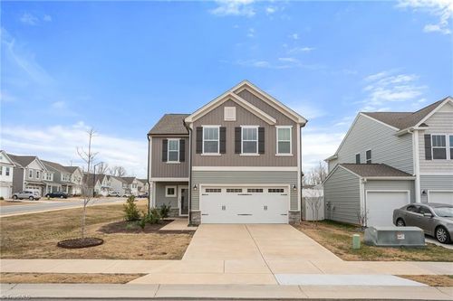146 Centerpiece Dr, High Point, NC, 27265-1161 | Card Image
