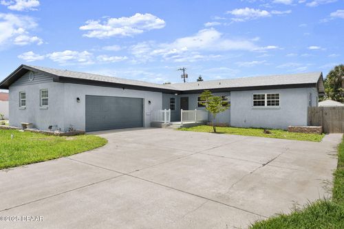 1027 Bel Aire Dr, Daytona Beach, FL, 32118-3636 | Card Image