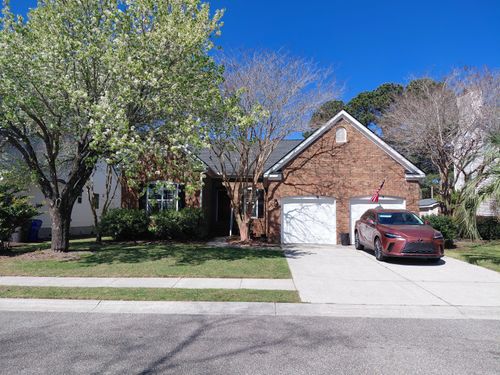 113 Historic Dr, Mount Pleasant, SC, 29464-7898 | Card Image