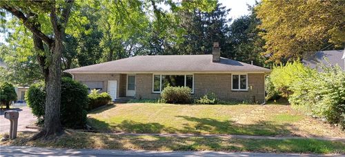 3604 E Genesee St, Syracuse, NY, 13214-1930 | Card Image