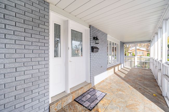 3050 Lenester Dr, House other with 6 bedrooms, 3 bathrooms and 3 parking in Mississauga ON | Image 5