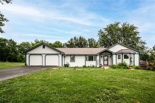 400 Patricia St, Plattsburg, MO, 64477-9700 | Card Image