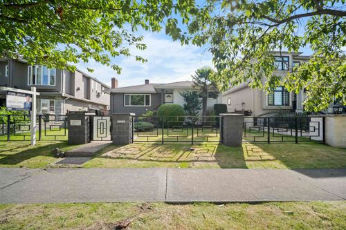 6978 Mckinnon St, Vancouver, BC, V5S3G5 | Card Image