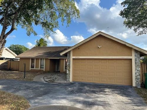 8340 Nw 51st St, Lauderhill, FL, 33351-4930 | Card Image