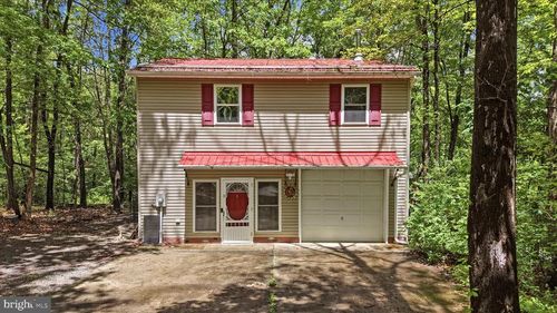 347 Getaway Rd, Hedgesville, WV, 25427-6813 | Card Image