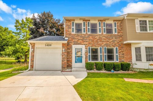 1426 Walnut Cir, Carol Stream, IL, 60188-9073 | Card Image